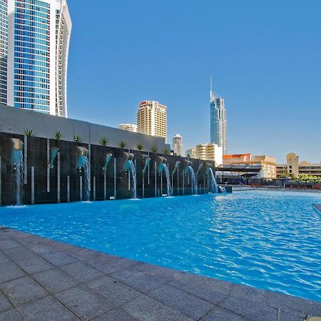 5 Bedroom Executive Sub Penthouse In The Heart Of Surfers With Full Ocean Views - Sleeps 12 - Circle On Cavill Amazing!! Gold Coast Exterior foto